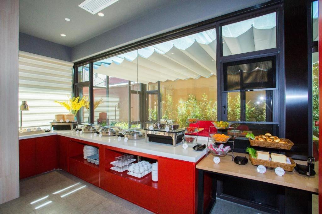 Ibis Kunming Beijing Rd Hotel Exterior foto