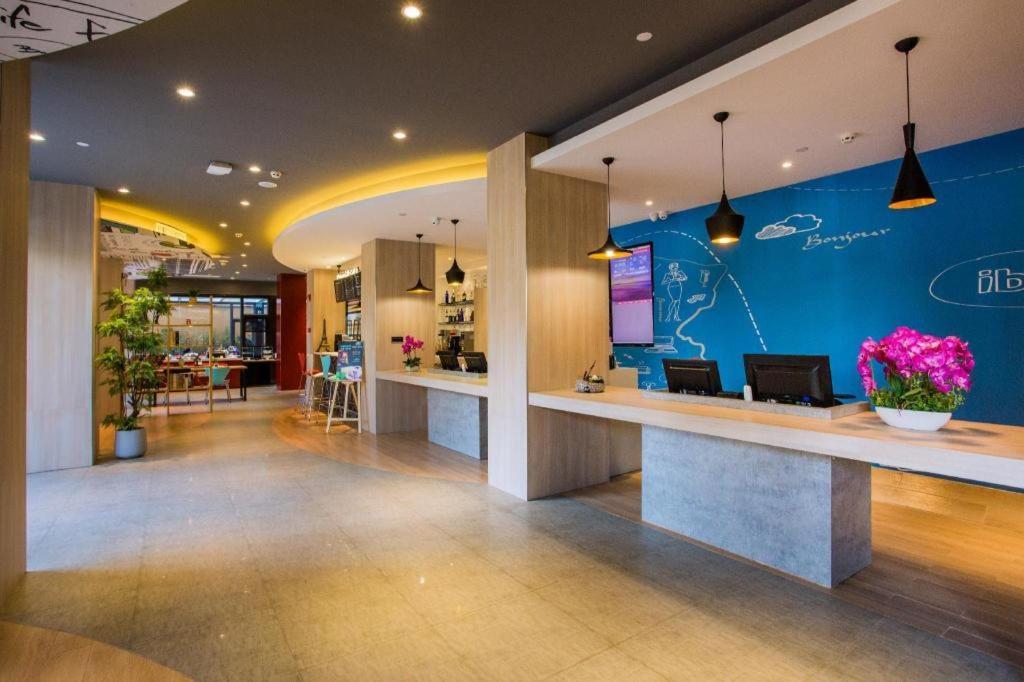 Ibis Kunming Beijing Rd Hotel Exterior foto